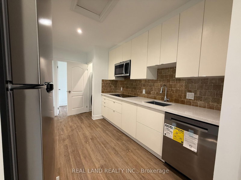 2 (Back) - 220 Millard Ave, Newmarket, L3Y 1Z2 | Image 3