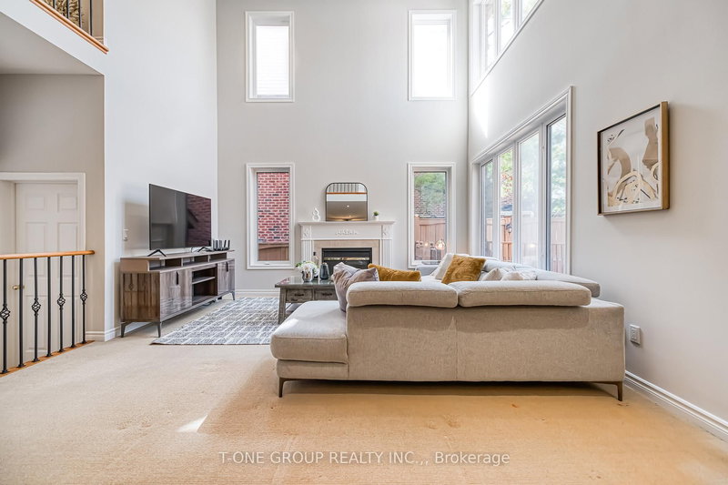 24 Port Rush Tr, Markham, L6C 2A1 | Image 2