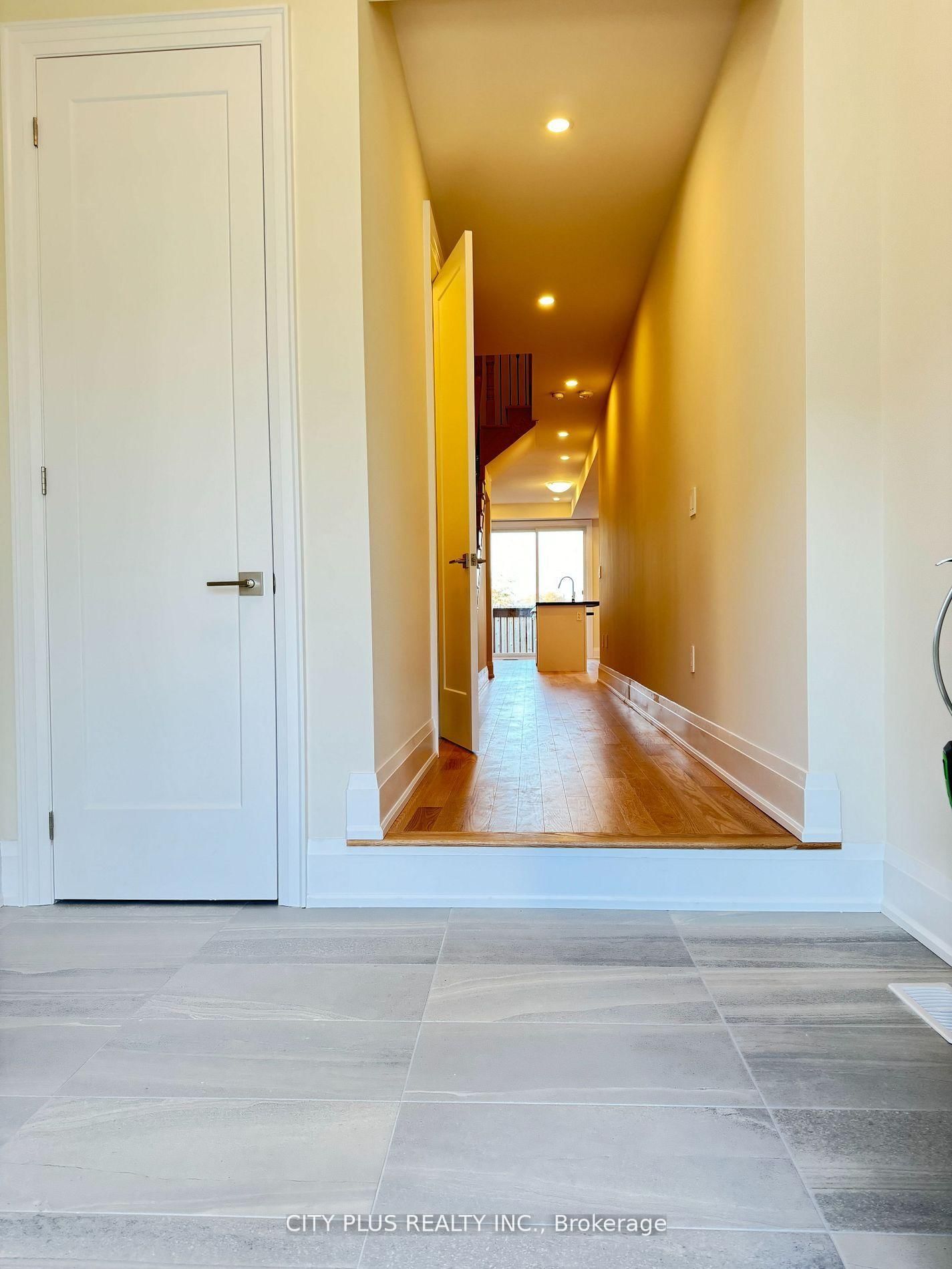 38 Schmeltzer Crescent - Photo 2