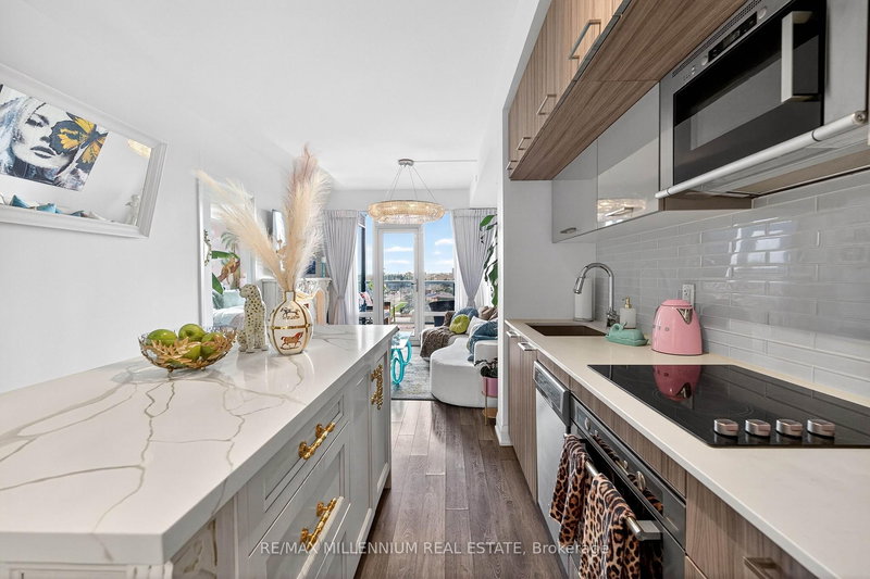 713 - 4800 Highway 7 Rd, Vaughan, L4L 1H8 | Image 3