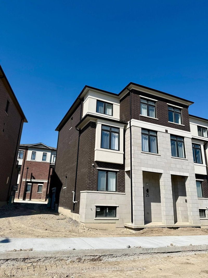 25 Victor Metcalf Lane, Richmond Hill, L4B 0J7 | Image 2