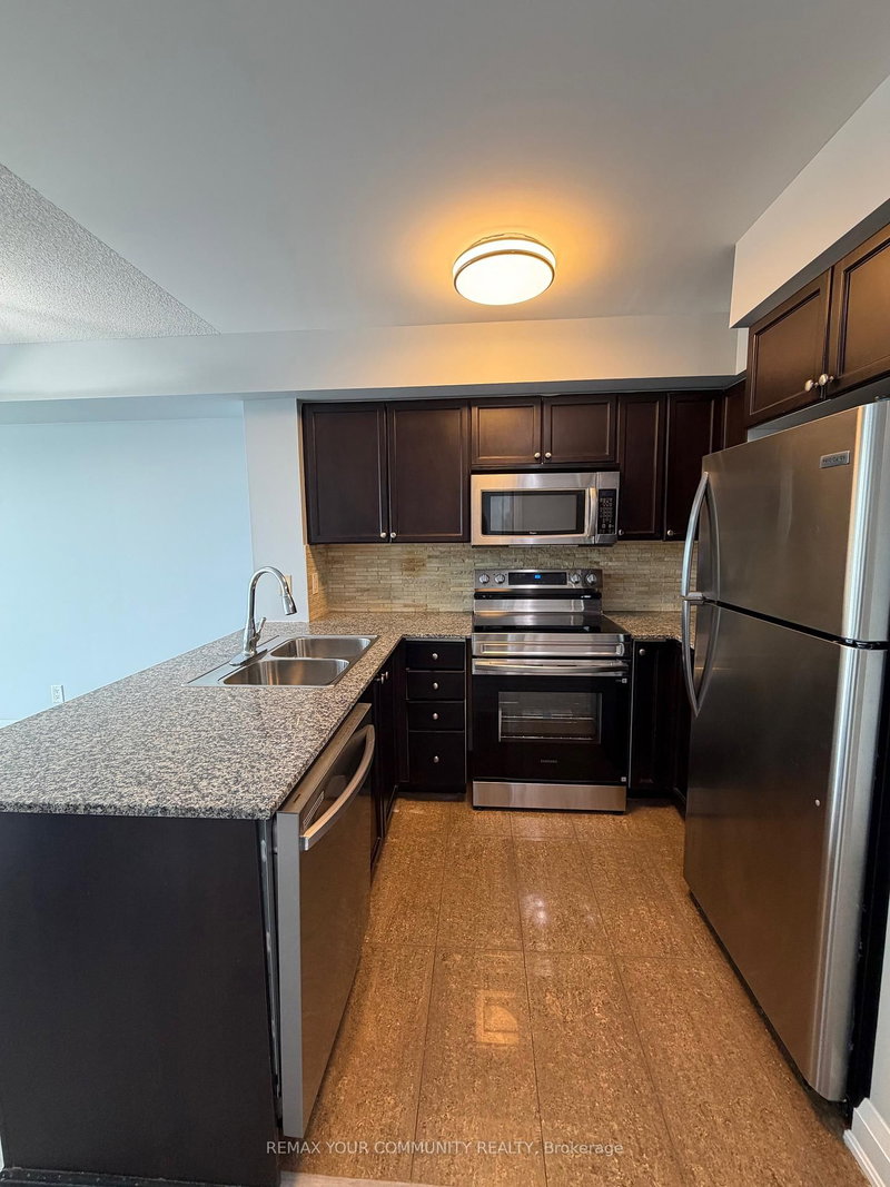 1004 - 30 North Park Rd, Vaughan, L4J 0G6 | Image 3