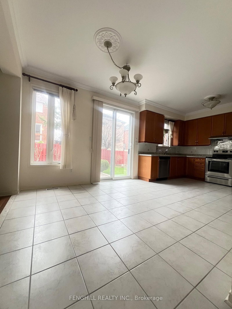 17 Mossgrove St, Markham, L6E 1E8 | Image 3