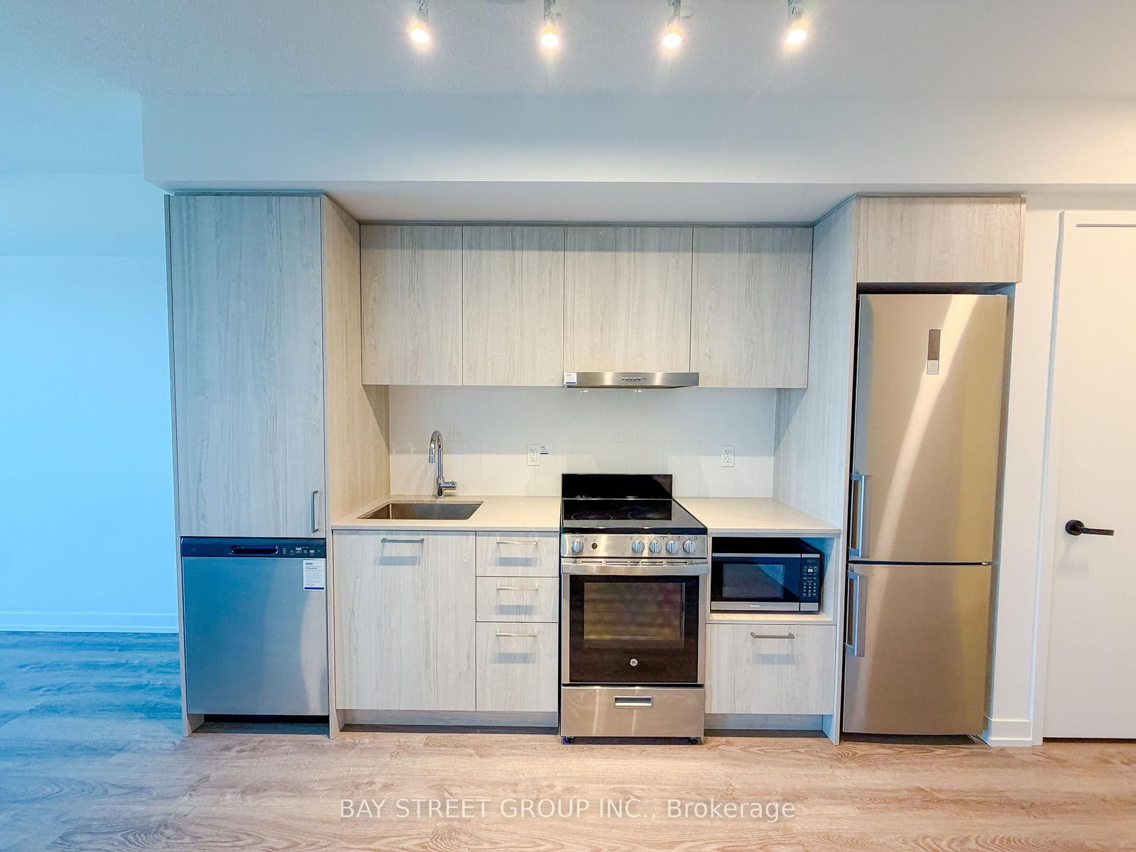 195 Commerce Street, Unit 1807 - Photo 3