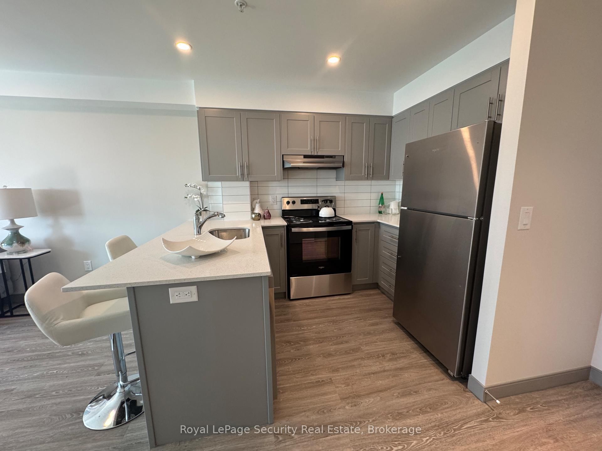 1015 Innisfil Beach Road, Unit 511