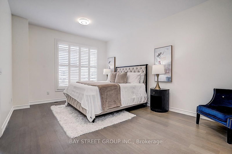 74 Village Pkwy N, Markham, L3R 4Z7 | Image 3