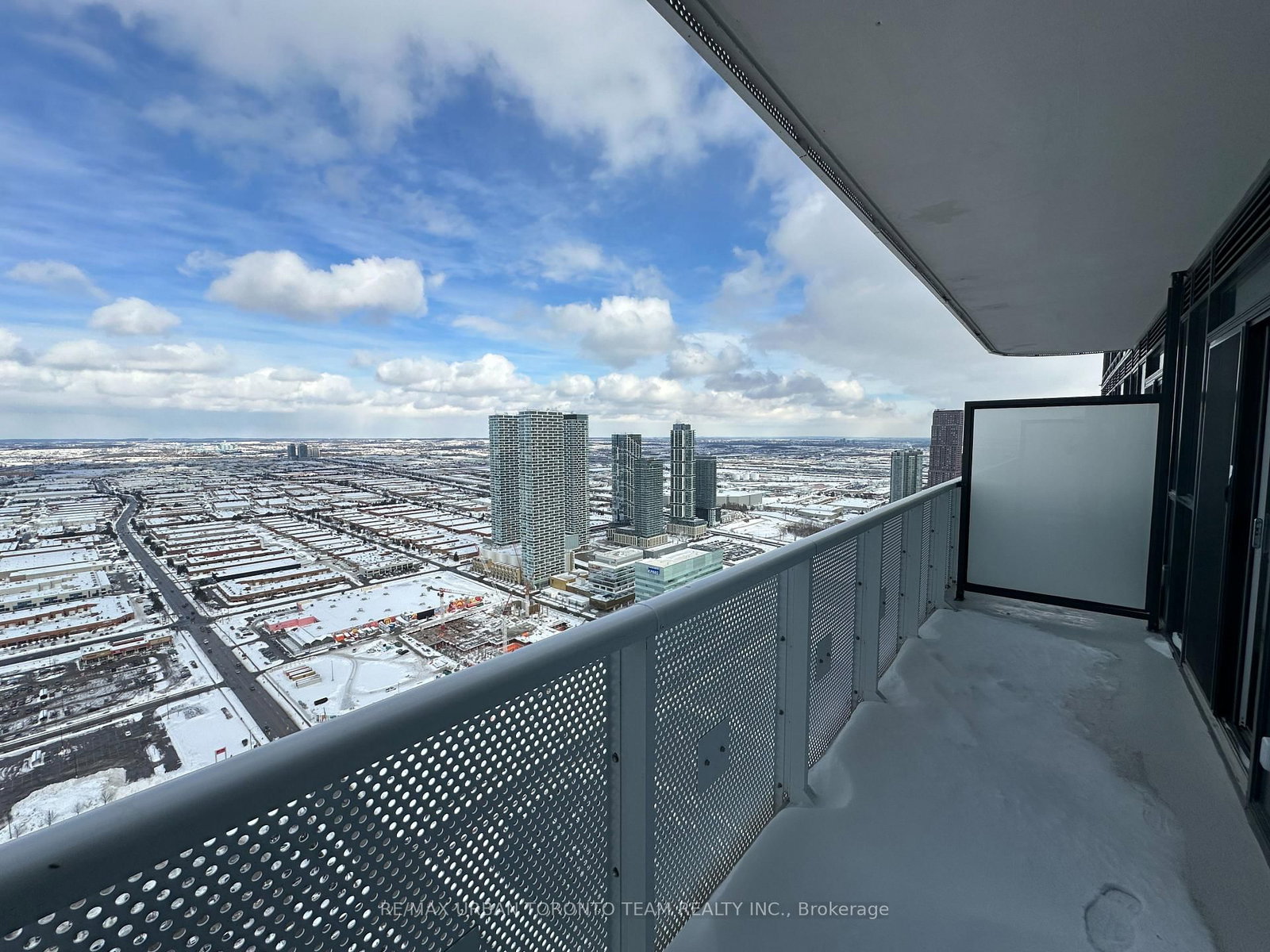 8 Interchange Way, Unit 5703 - Photo 10