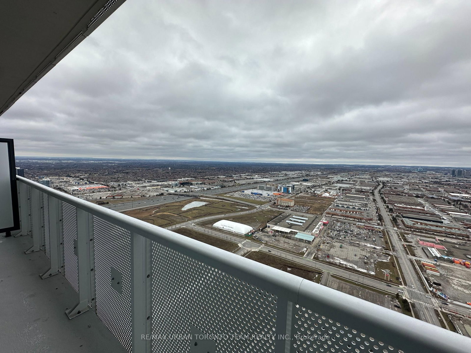 8 Interchange Way, Unit 5305 - Photo 11