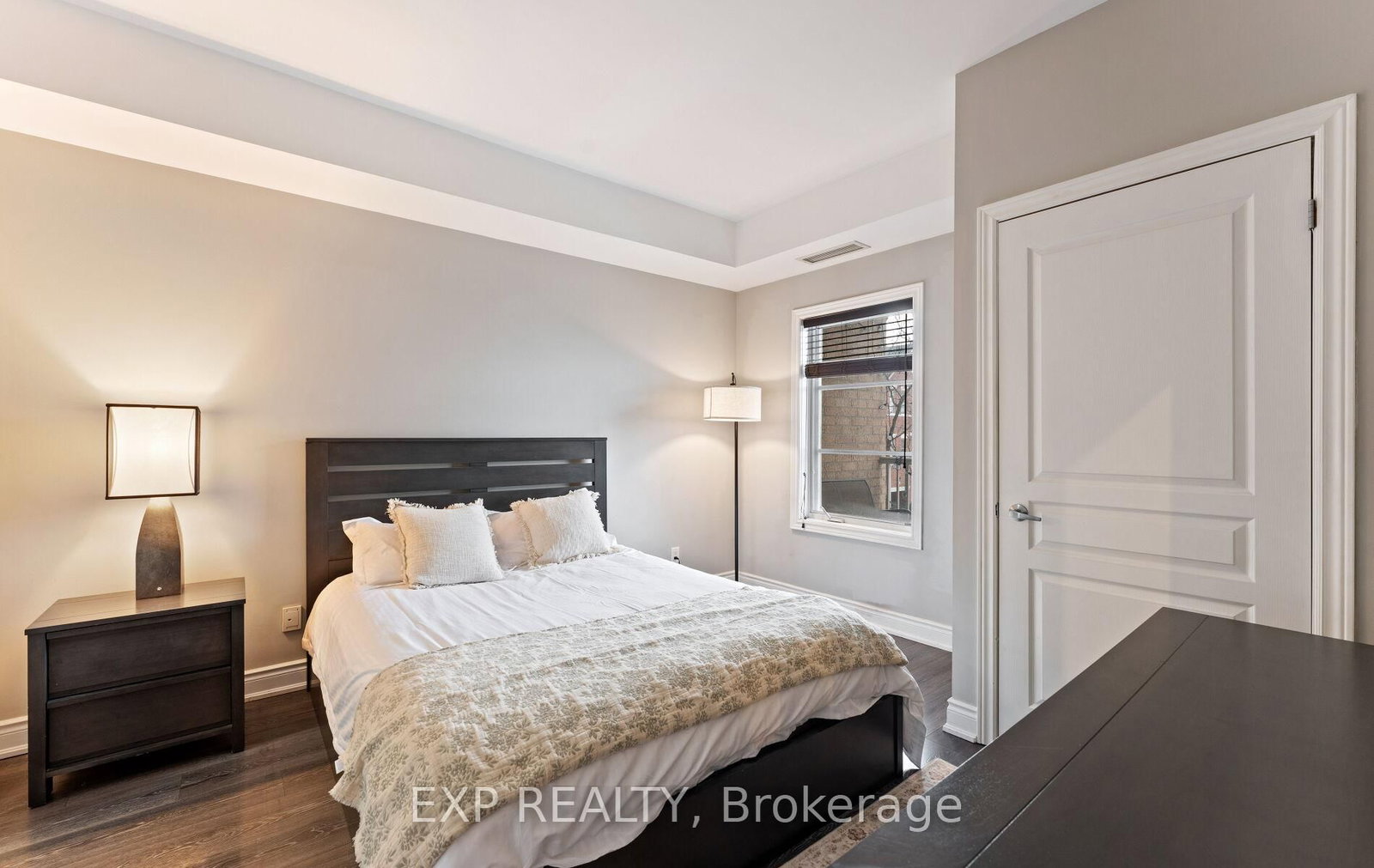 9901 Keele Street, Unit 208 - Photo 14