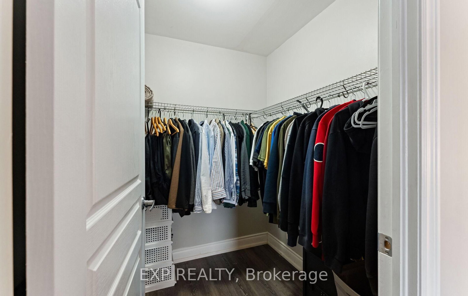 9901 Keele Street, Unit 208 - Photo 16