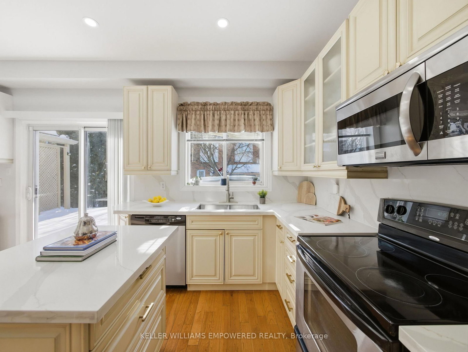 81 Old Colony Road - Photo 15