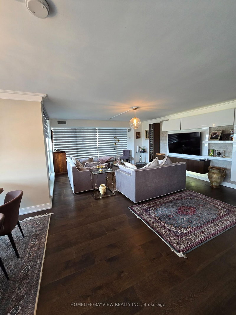 1509 - 7300 Yonge St W, Vaughan, L4J 7Y5 | Image 3