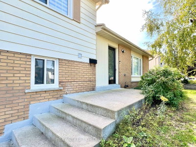 93 Parkway Avenue • Markham, ON photo 5