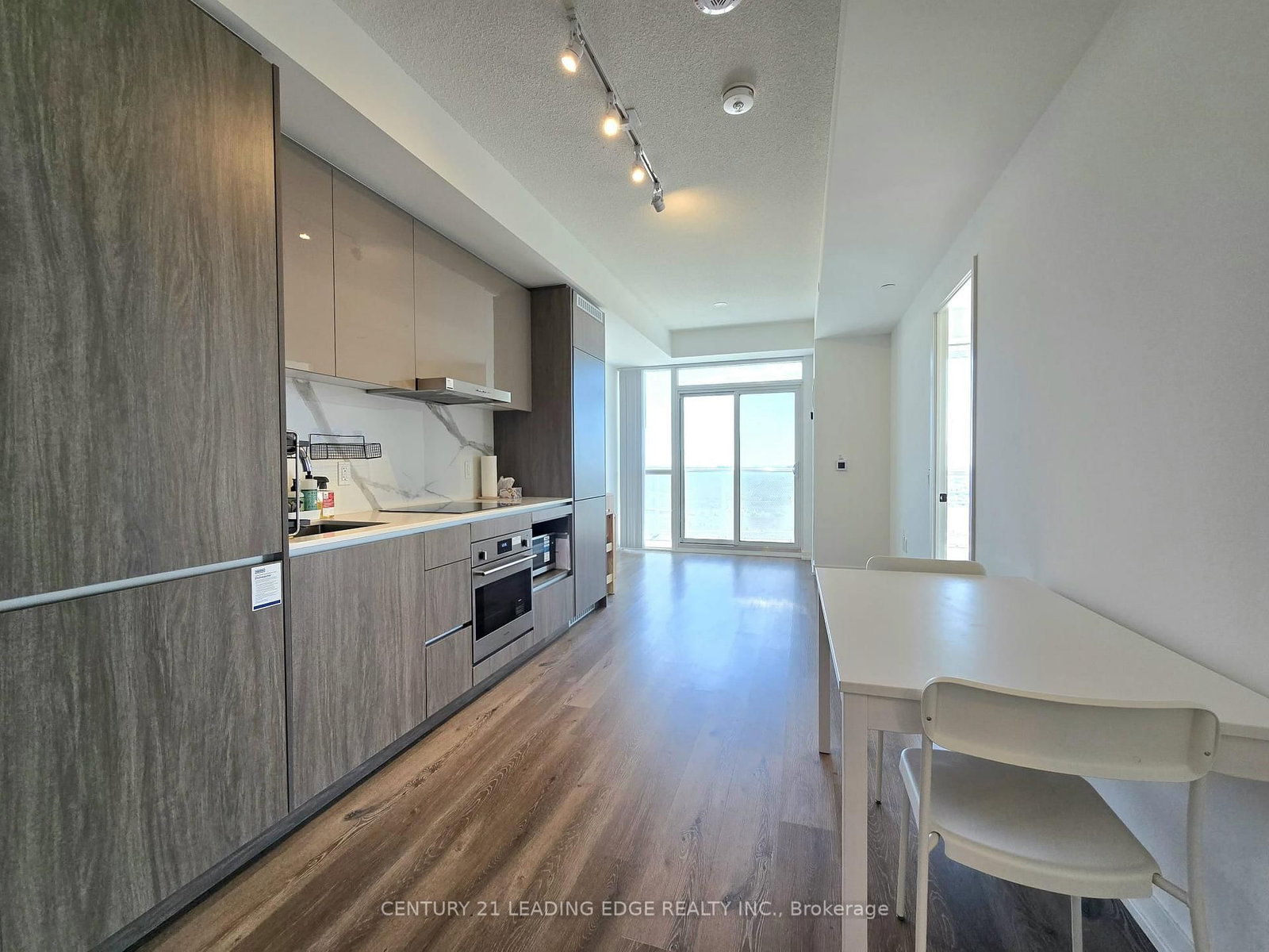 28 Interchange Way, Unit 4012 - Photo 2