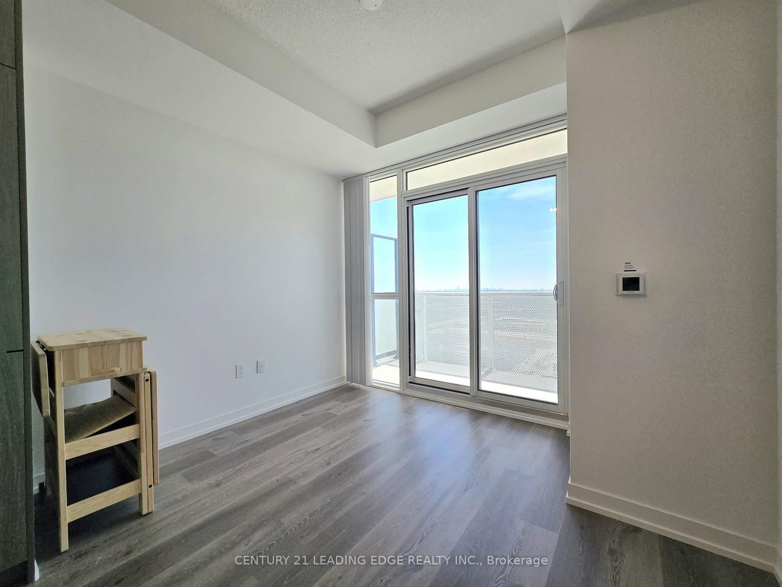 28 Interchange Way, Unit 4012 - Photo 6