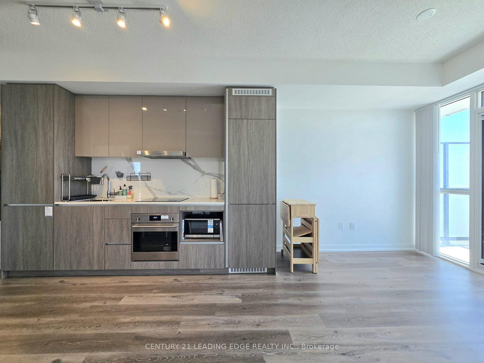28 Interchange Way, Unit 4012 - Photo 7