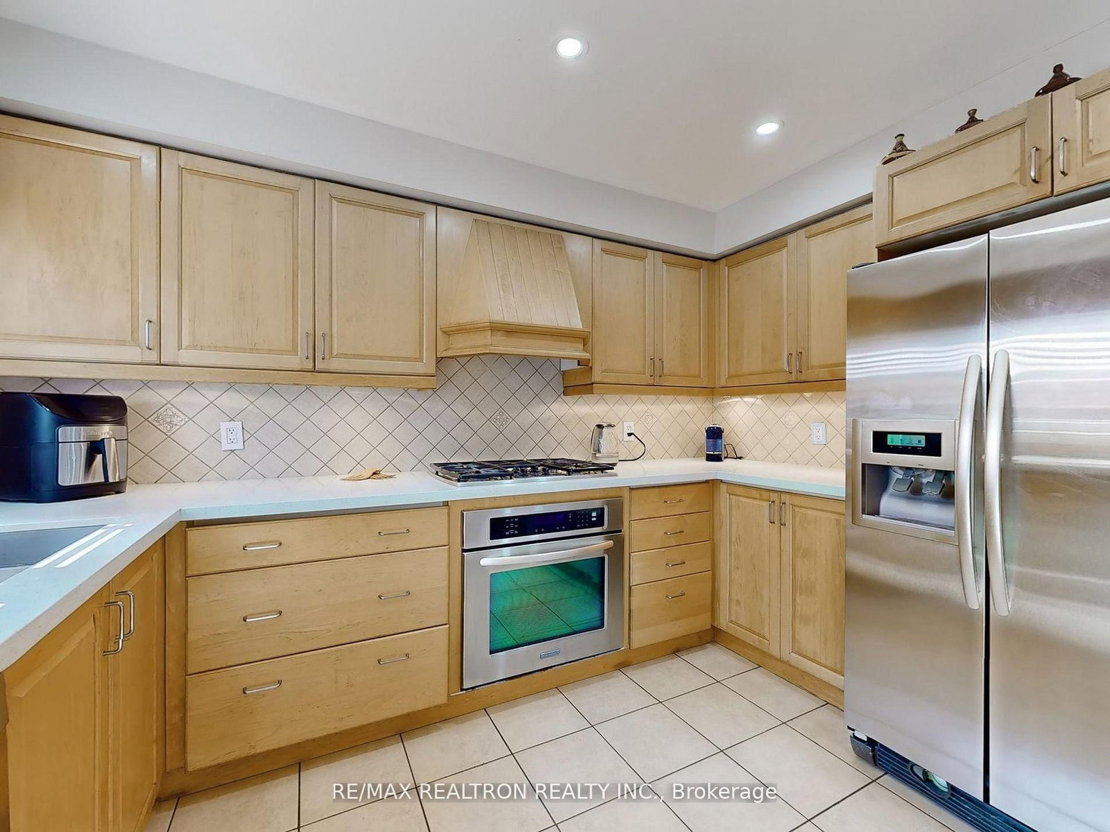 21 Watkins Glen Crescent • Aurora, ON photo 11