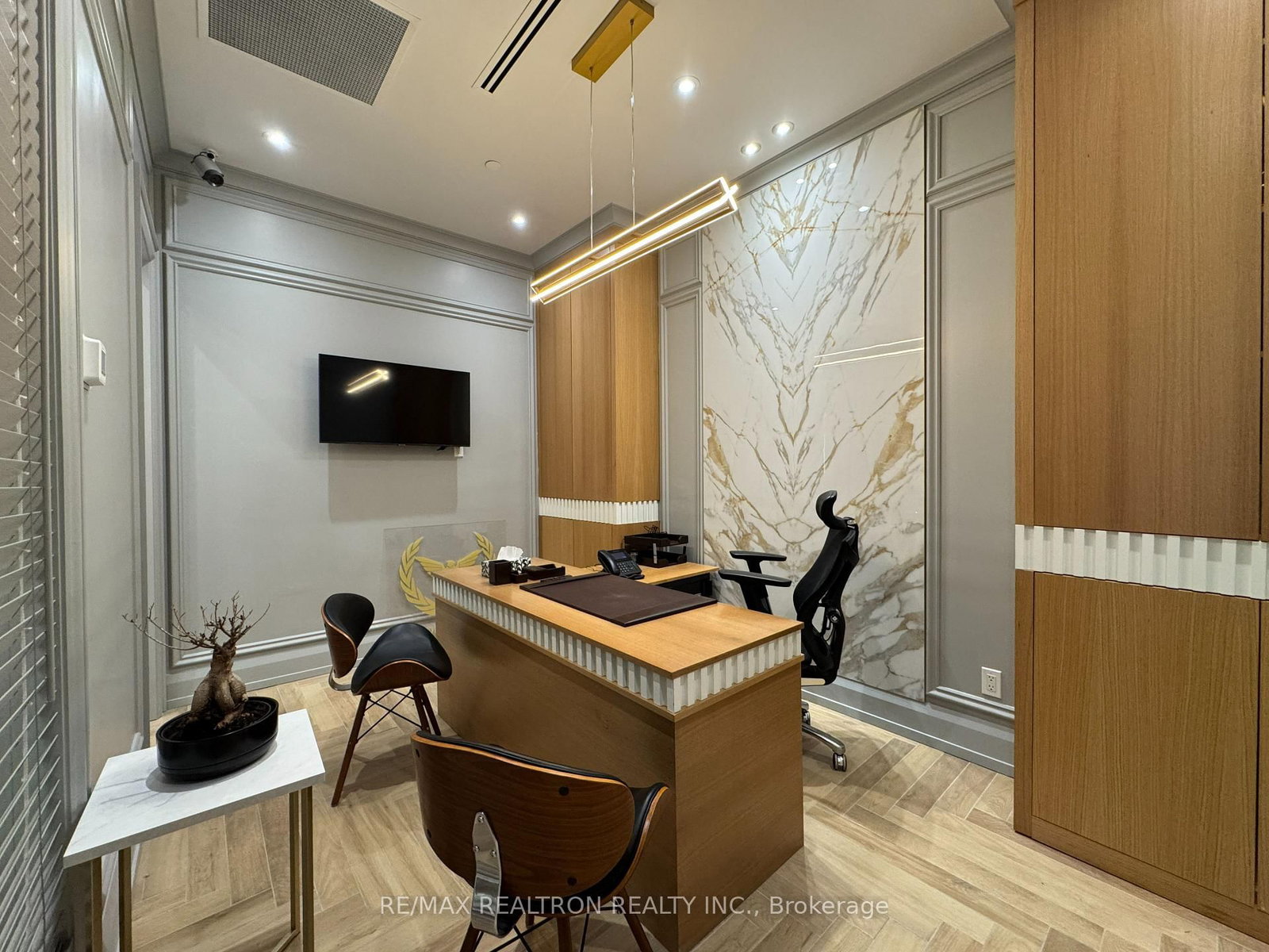 7181 Yonge Street, Unit 23 - Photo 11