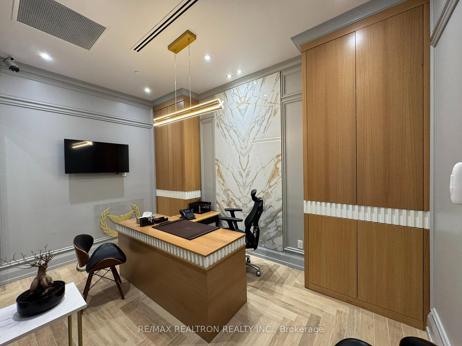 7181 Yonge Street, Unit 23 - Photo 9