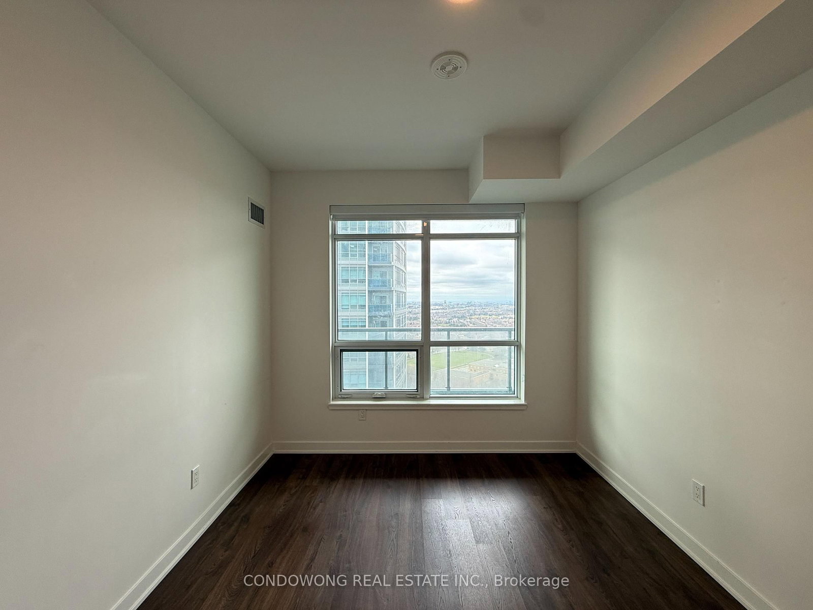 50 Upper Mall Way, Unit 2703 - Photo 4
