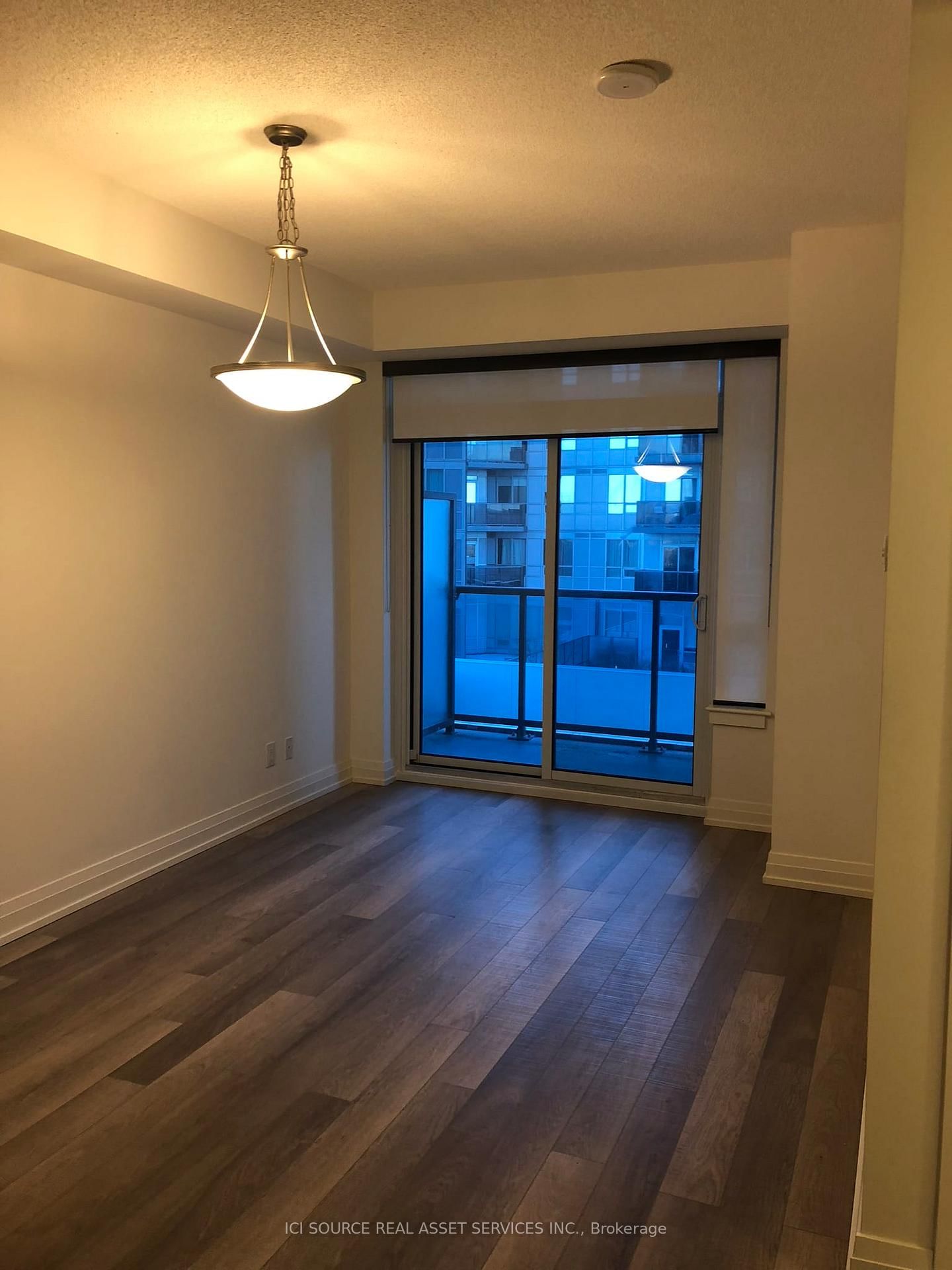 7165 Yonge Street, Unit 632 - Photo 4