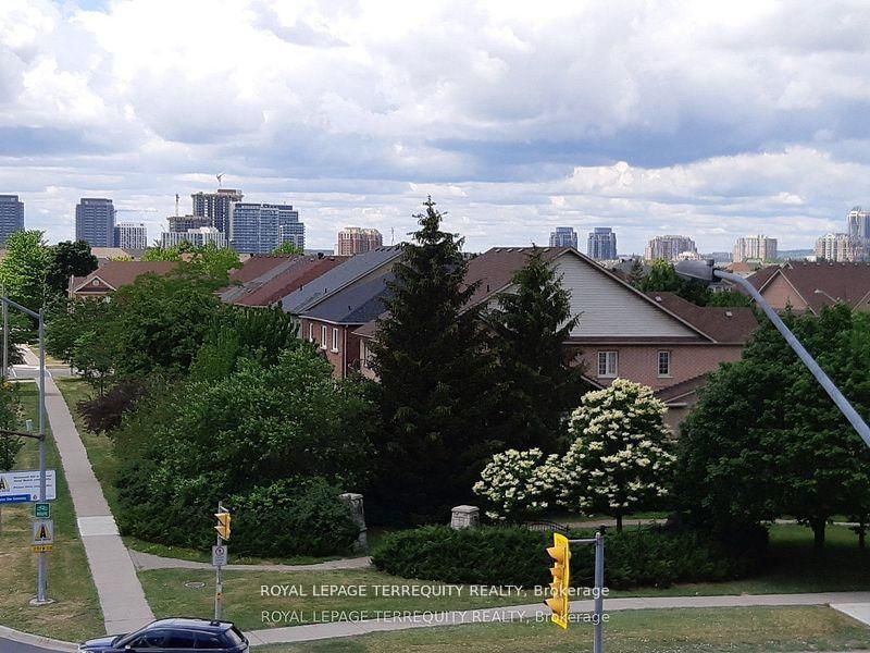 8763 Bayview Avenue, Unit 320 - Photo 11