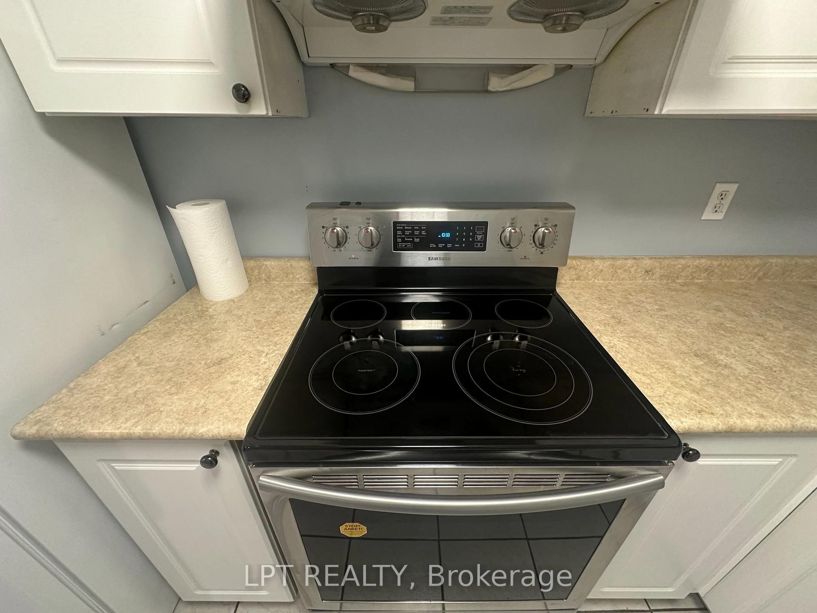 33 Kenborough Court, Unit Bsmt - Photo 5