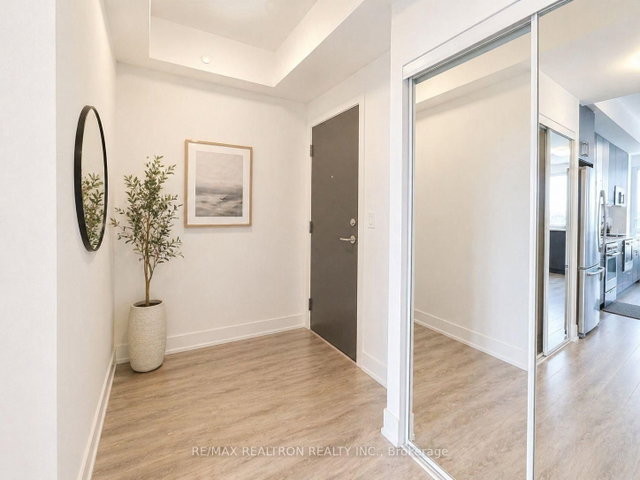 606 - 9608 Yonge Street