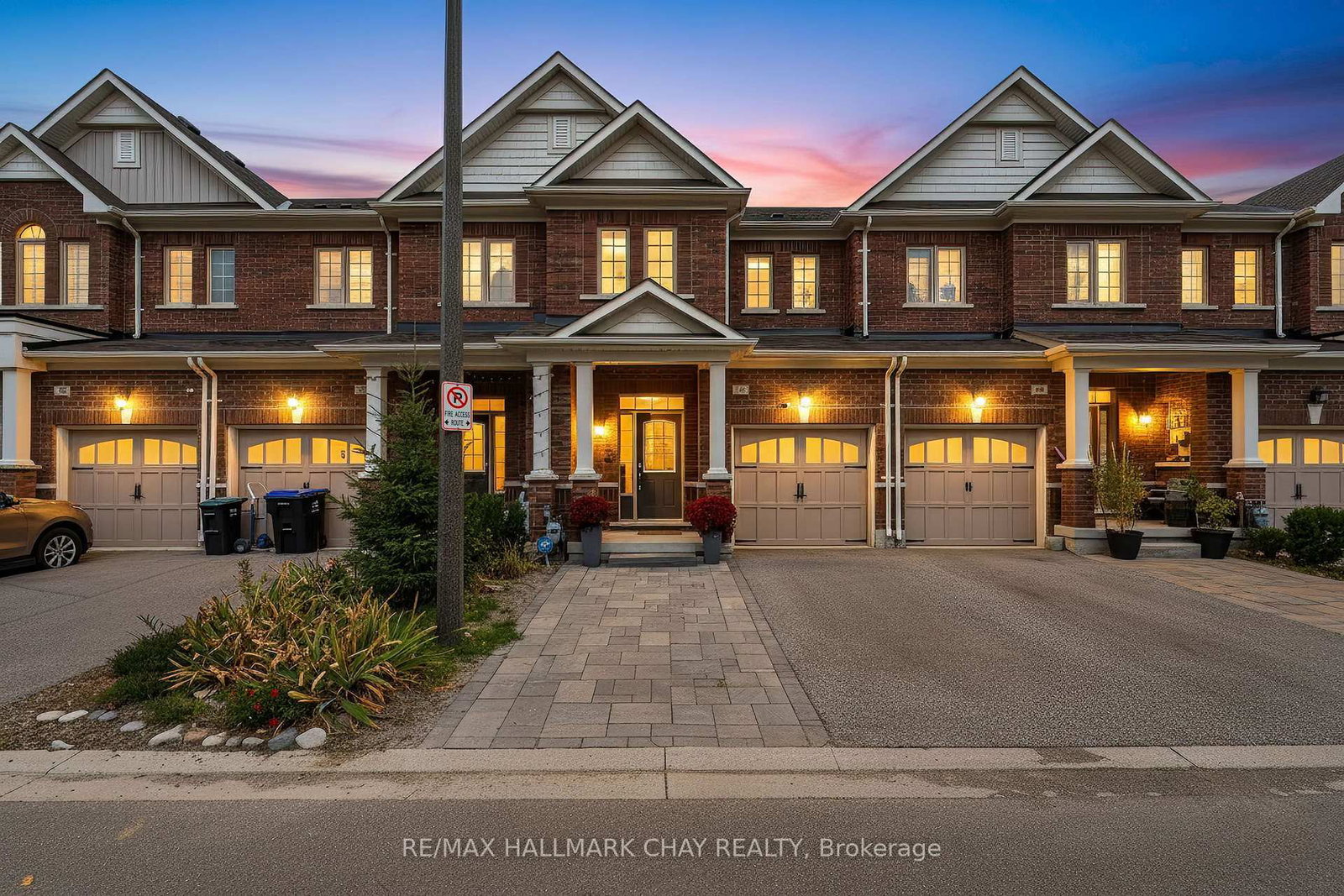 Townhouse for sale at 46 Clifford Crescent, New Tecumseth, Ontario, L0G 1W0 - Tottenham - MLS: N13052650