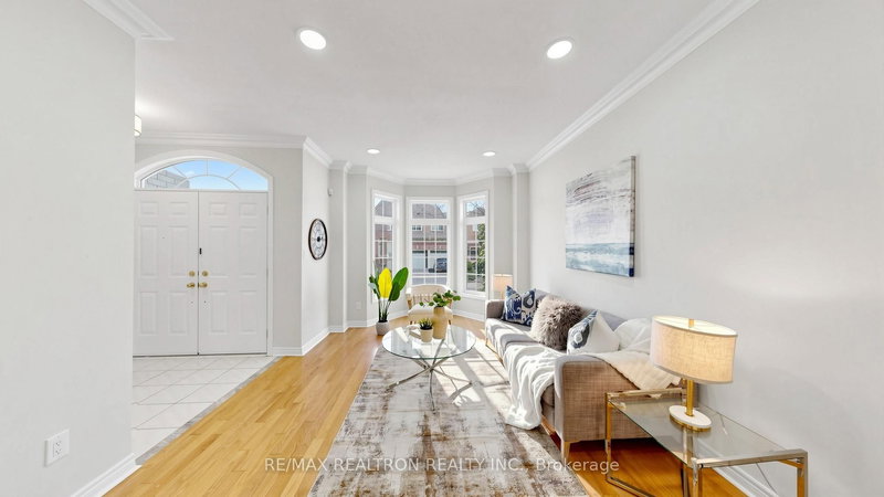 46 Gardenia Cres, Markham, L6C 2K8 | Image 2