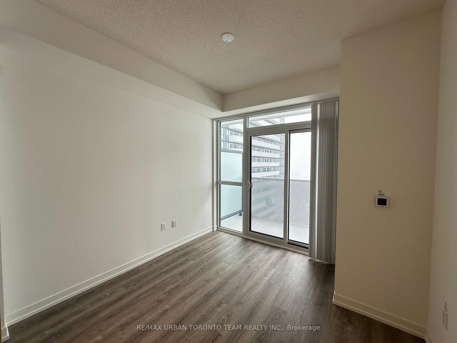 8 Interchange Way, Unit 3811 - Photo 7