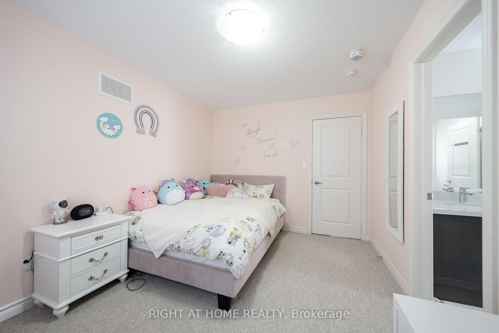 12 Tupling Street - Photo 44