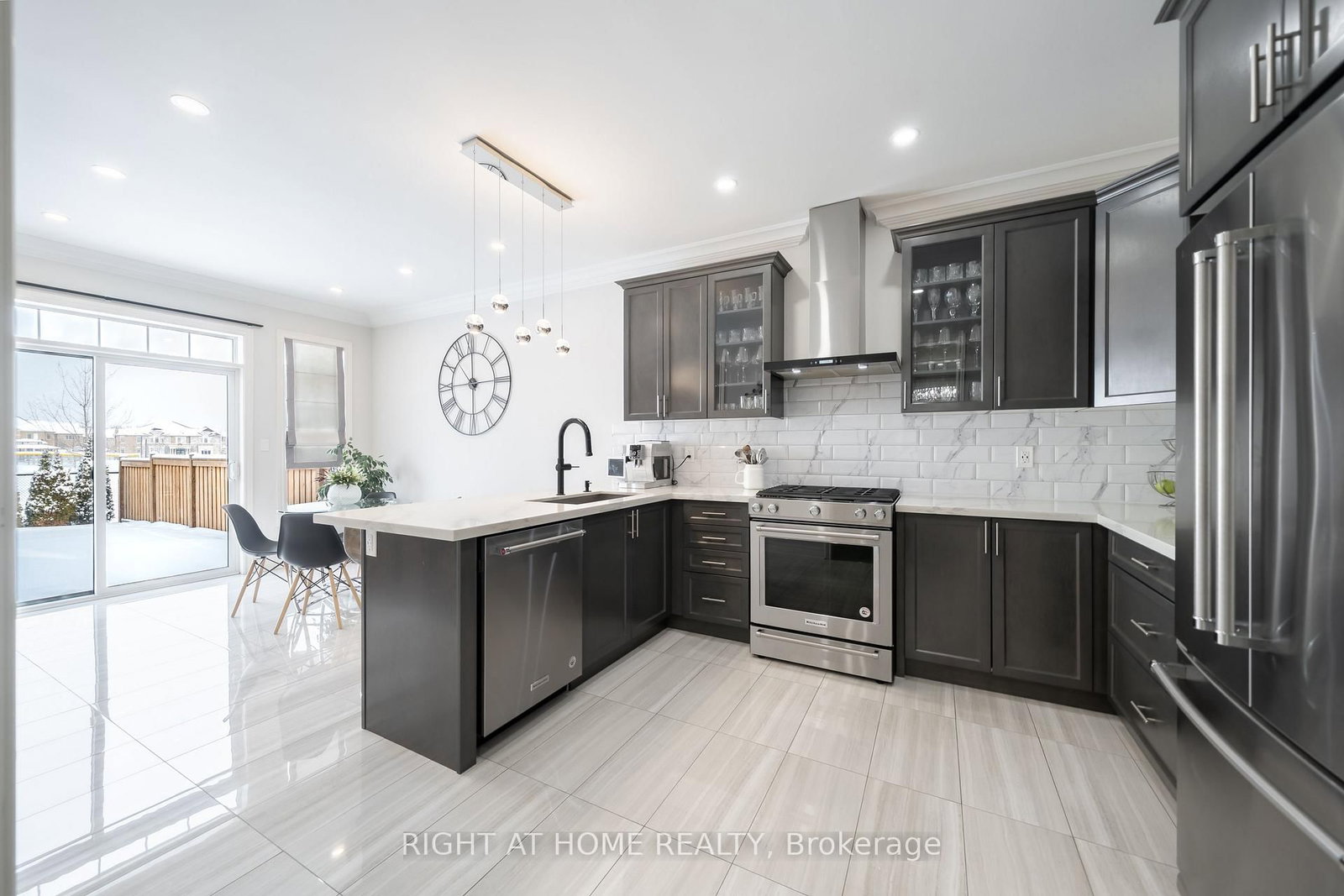 12 Tupling Street - Photo 9