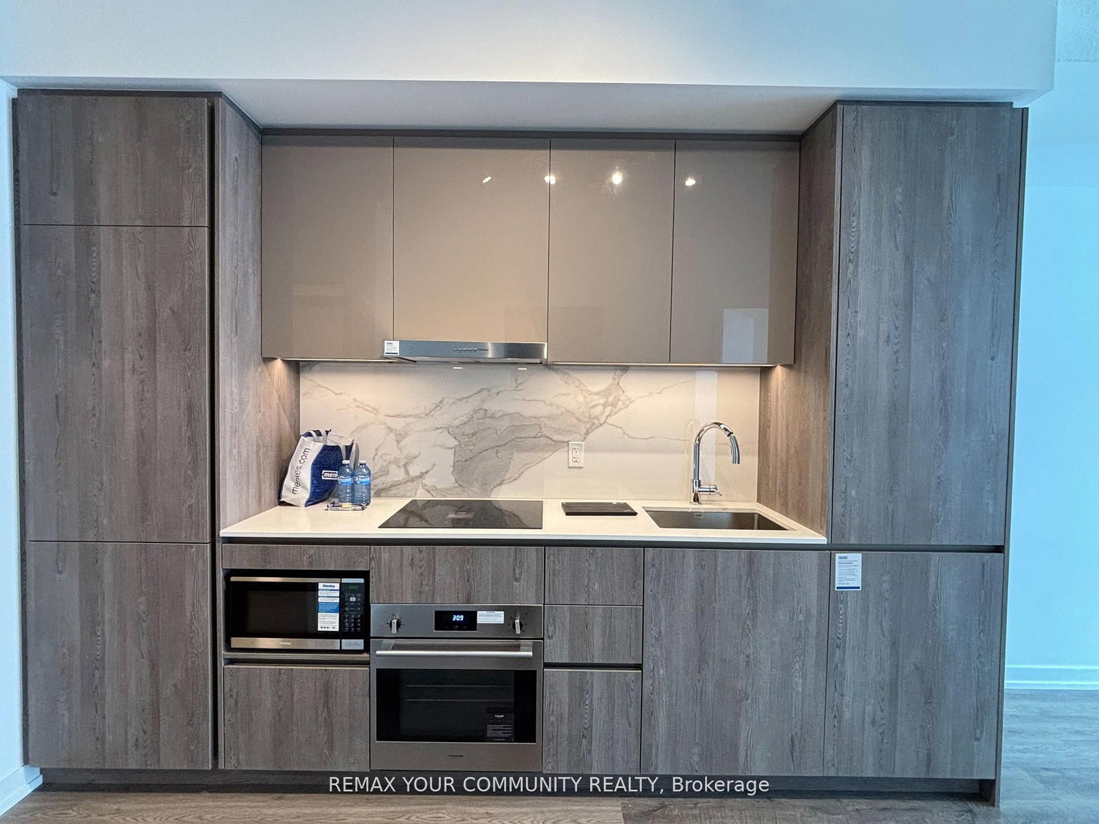 8 Interchange Way, Unit 4211 - Photo 5