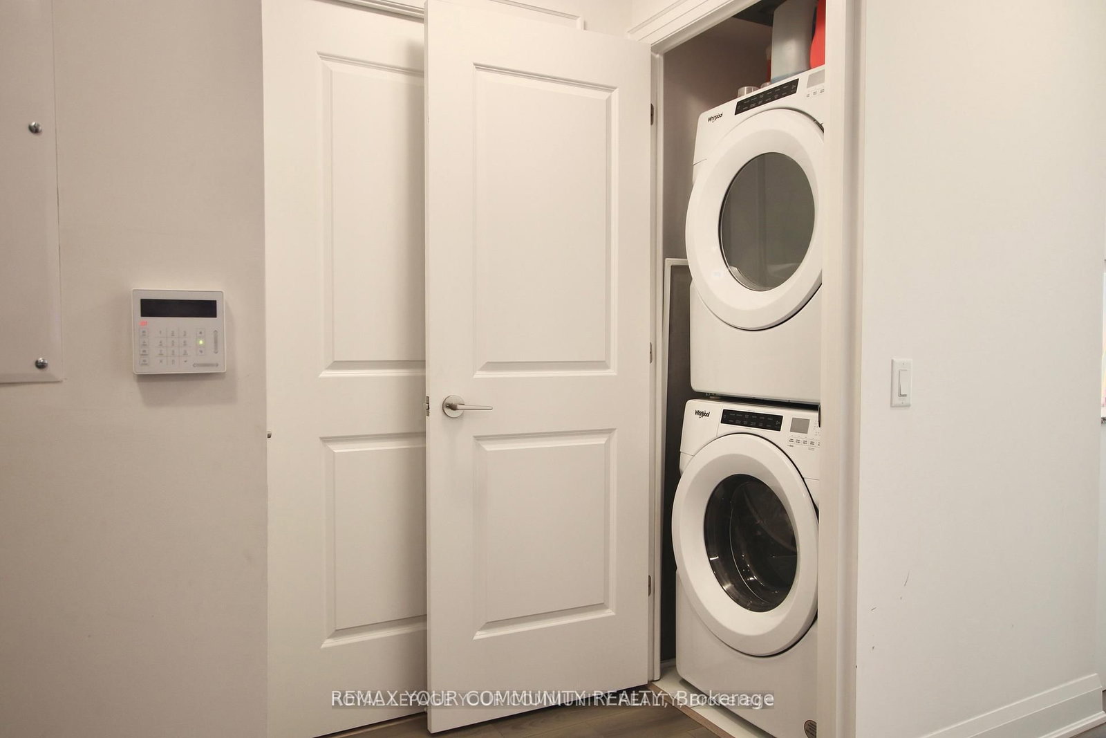 20 Gatineau Drive, Unit 404 - Photo 17