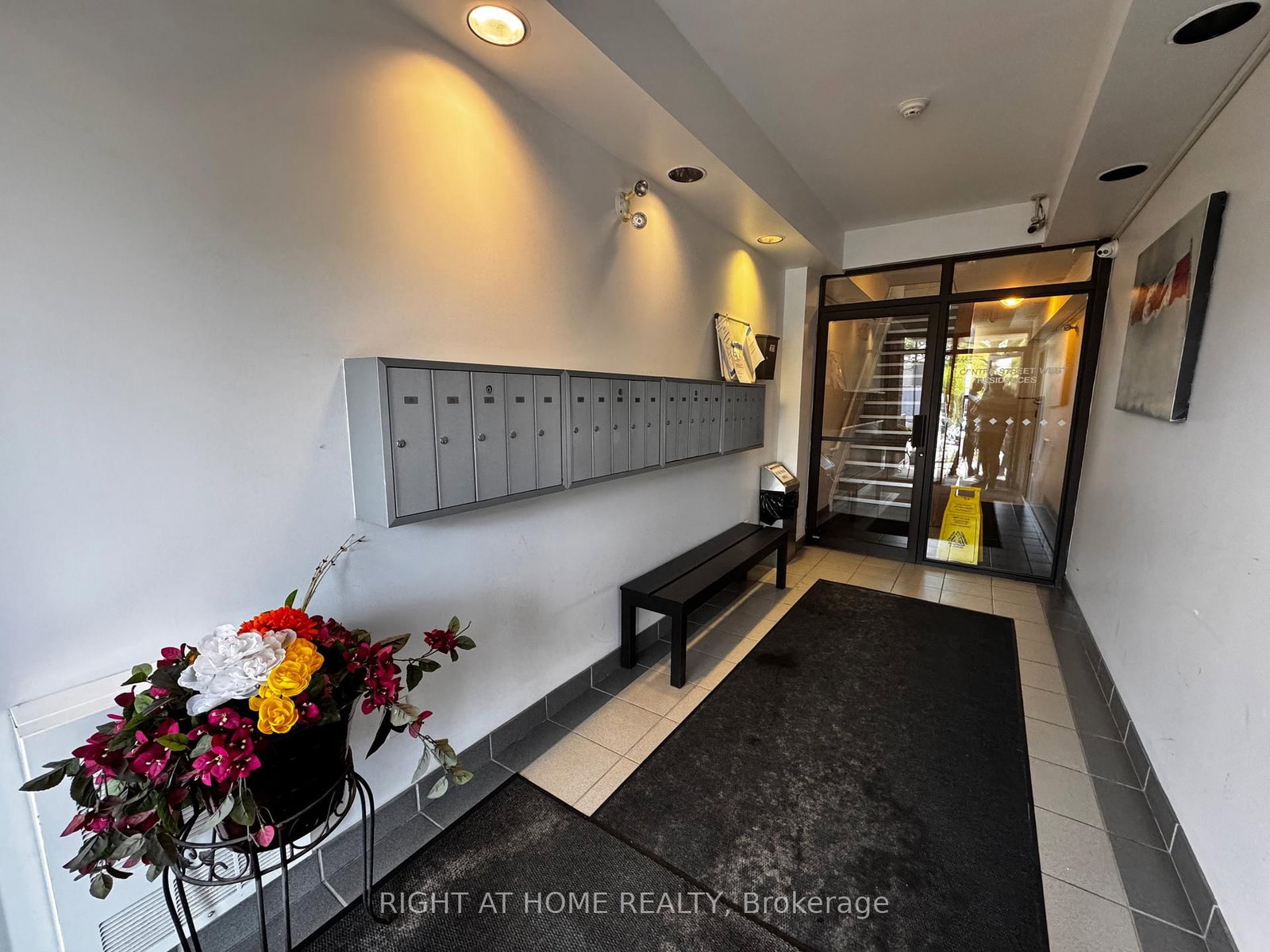 Unit 210 1 Centre Street W - Photo 2