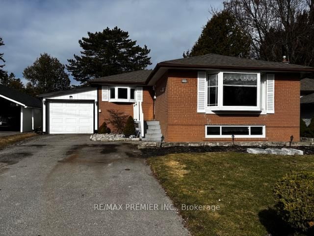 Detached House for sale at 40 Aurora Heights Drive, Aurora, Ontario, L4G 2W7 - Aurora Heights - MLS: N13054768