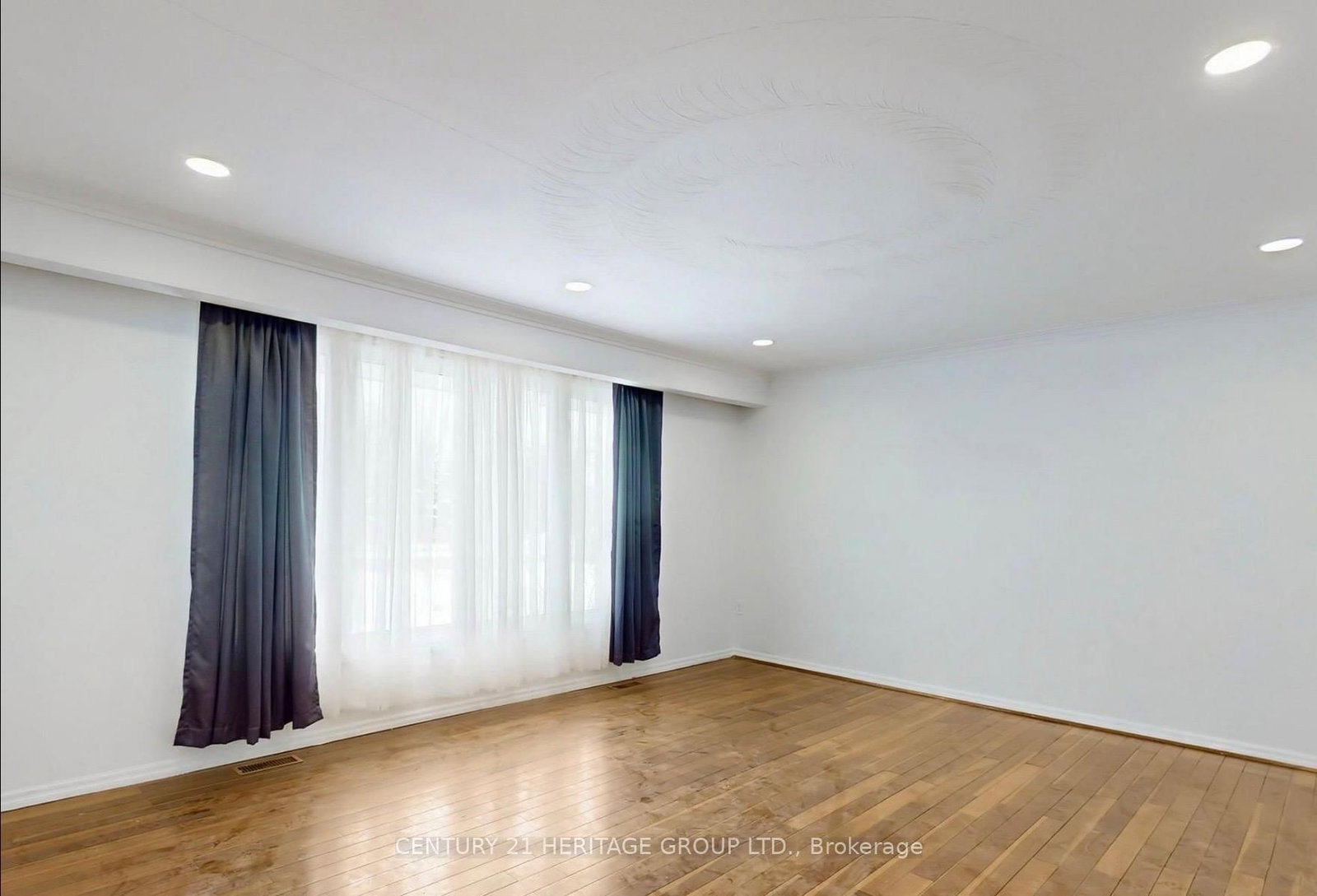 20015 Bathurst Street • East Gwillimbury, ON photo 6