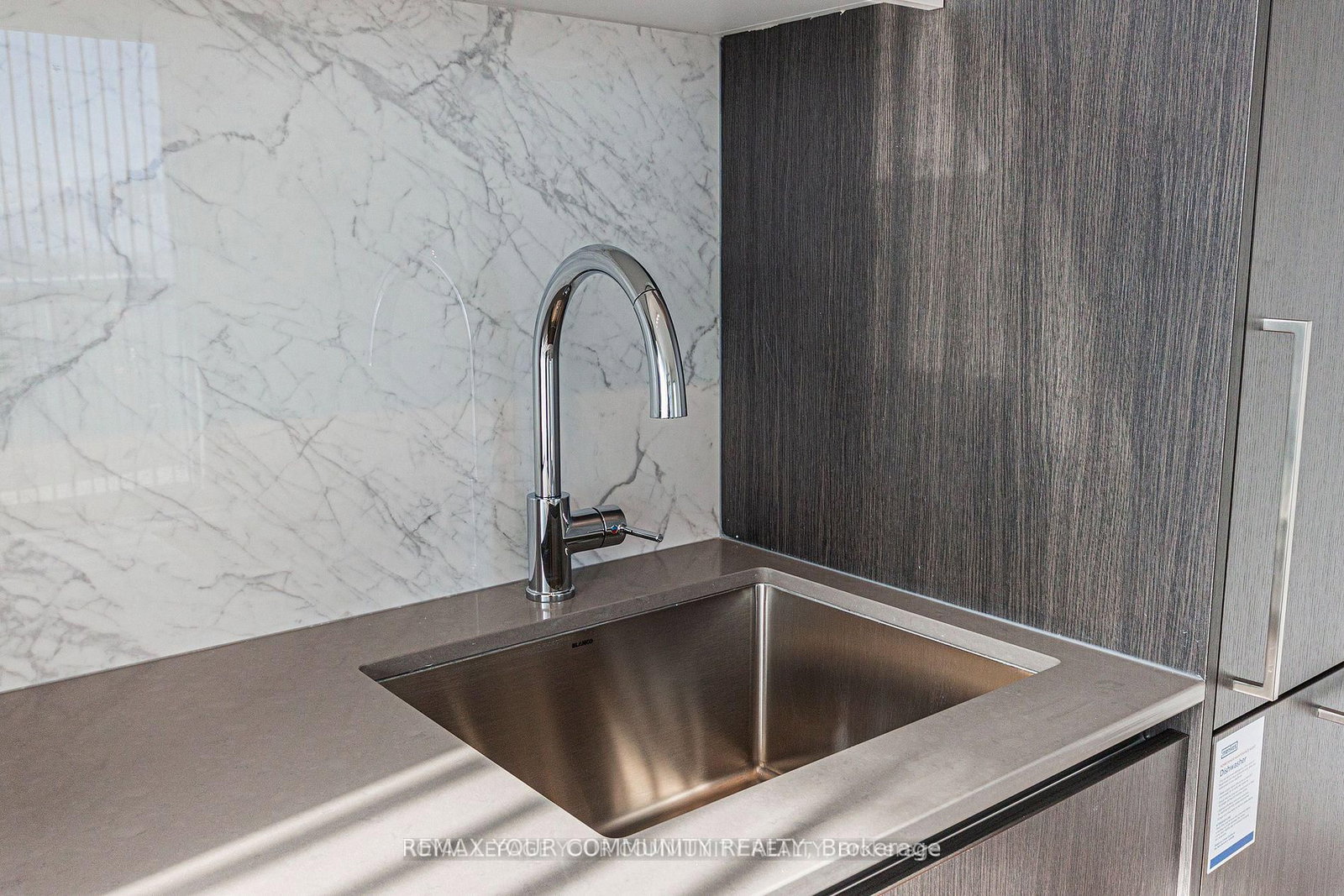 225 Commerce Street, Unit 706 - Photo 17