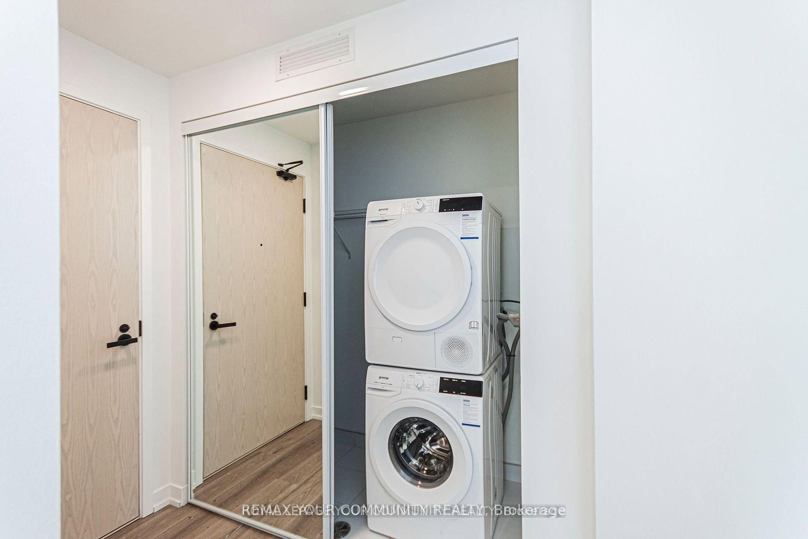 225 Commerce Street, Unit 706 - Photo 2
