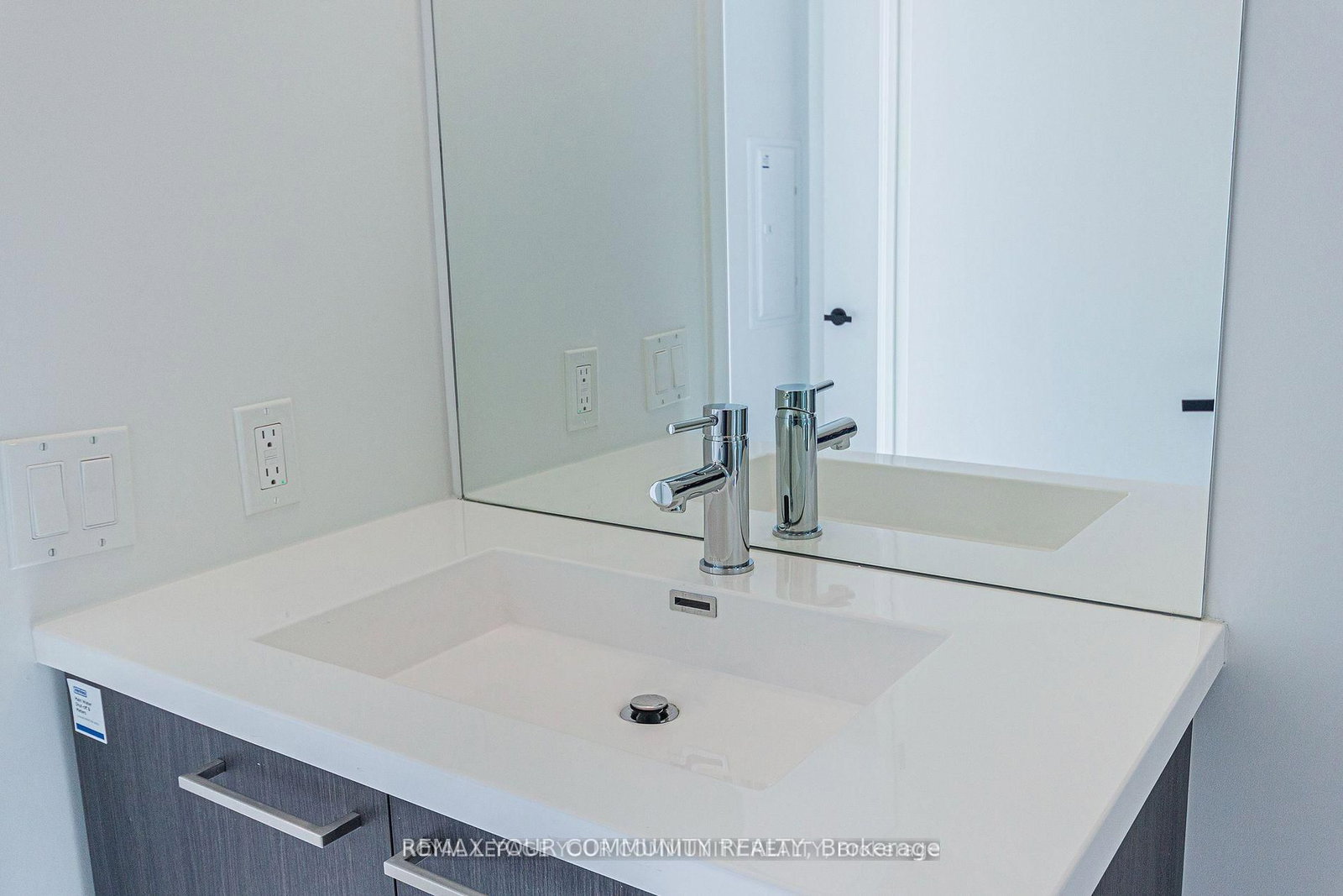 225 Commerce Street, Unit 706 - Photo 7