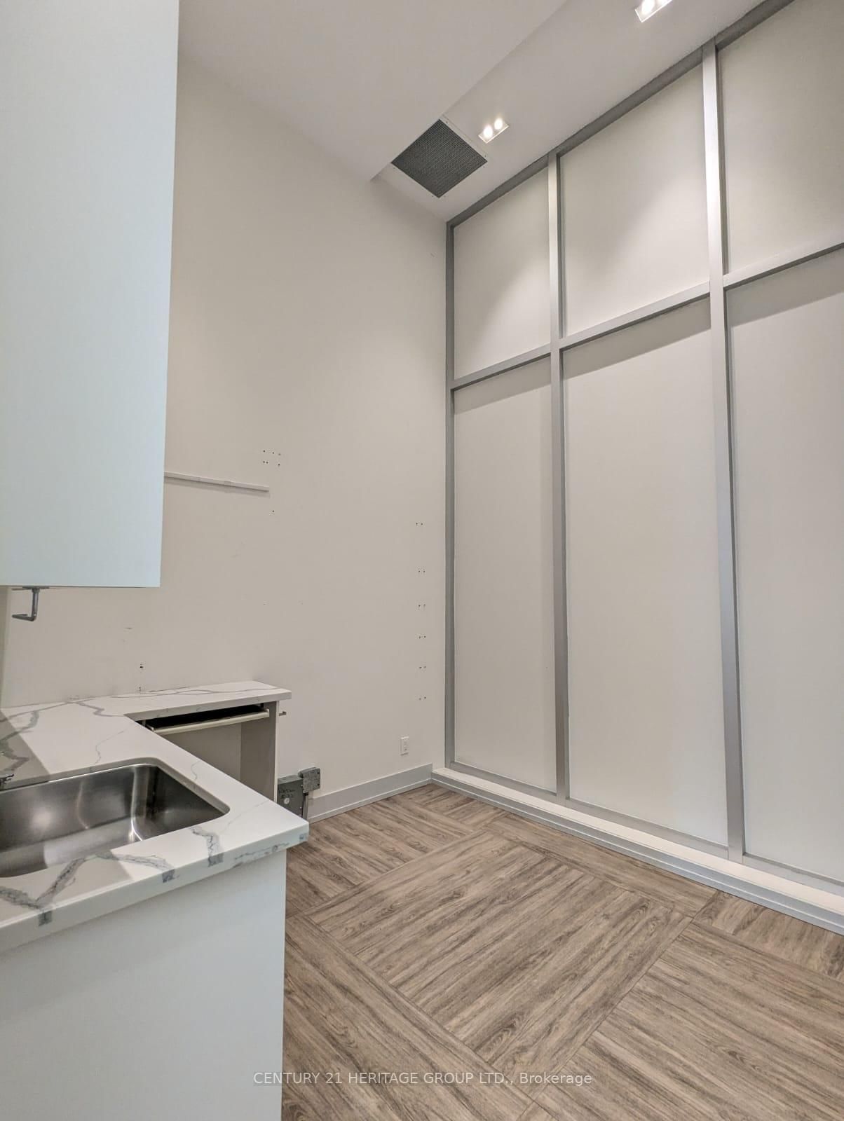8763 Bayview Avenue, Unit 123 & 125 - Photo 6