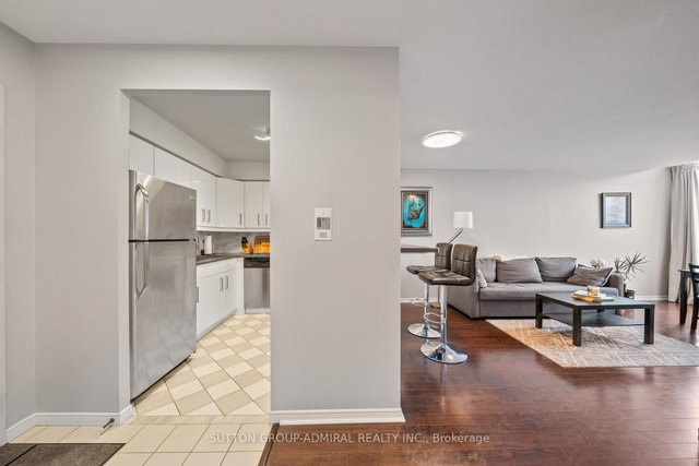 1103 - 81 Townsgate Drive