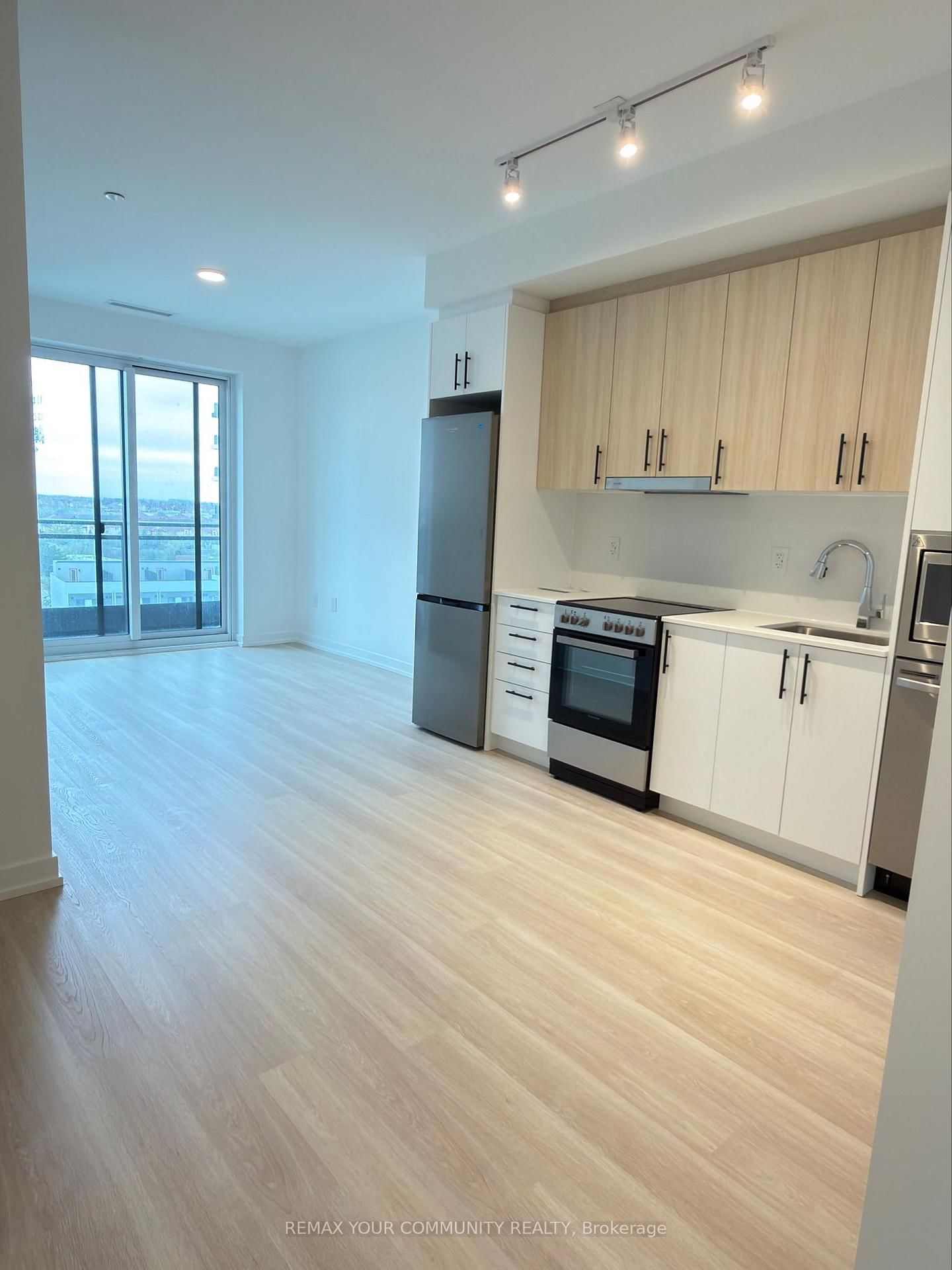 9763 Markham Road, Unit A739 - Photo 3