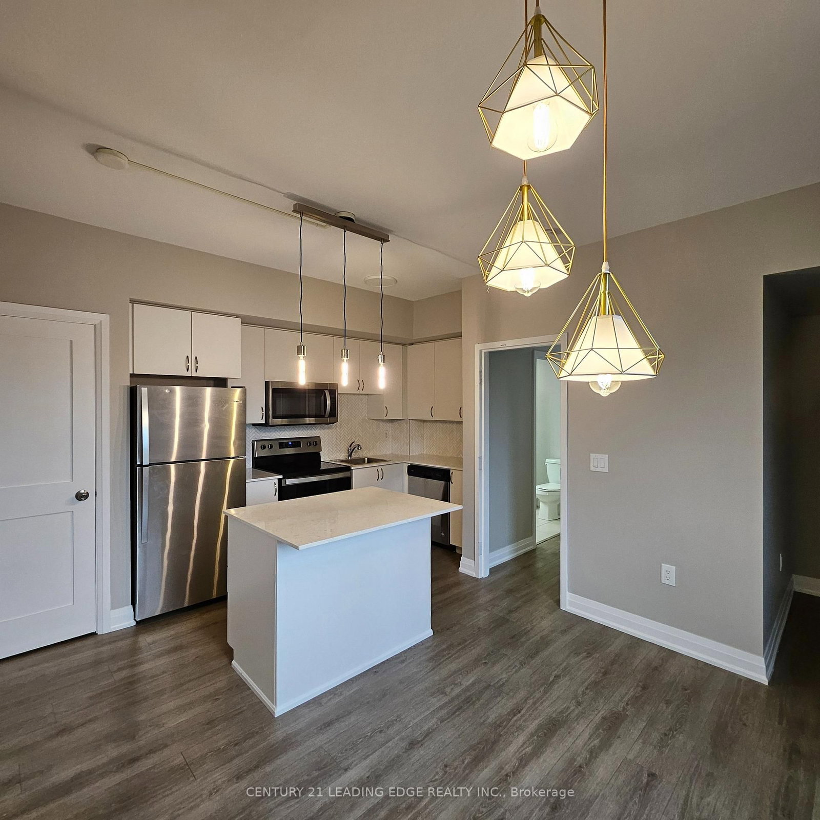 18 COLES Avenue, Unit 603