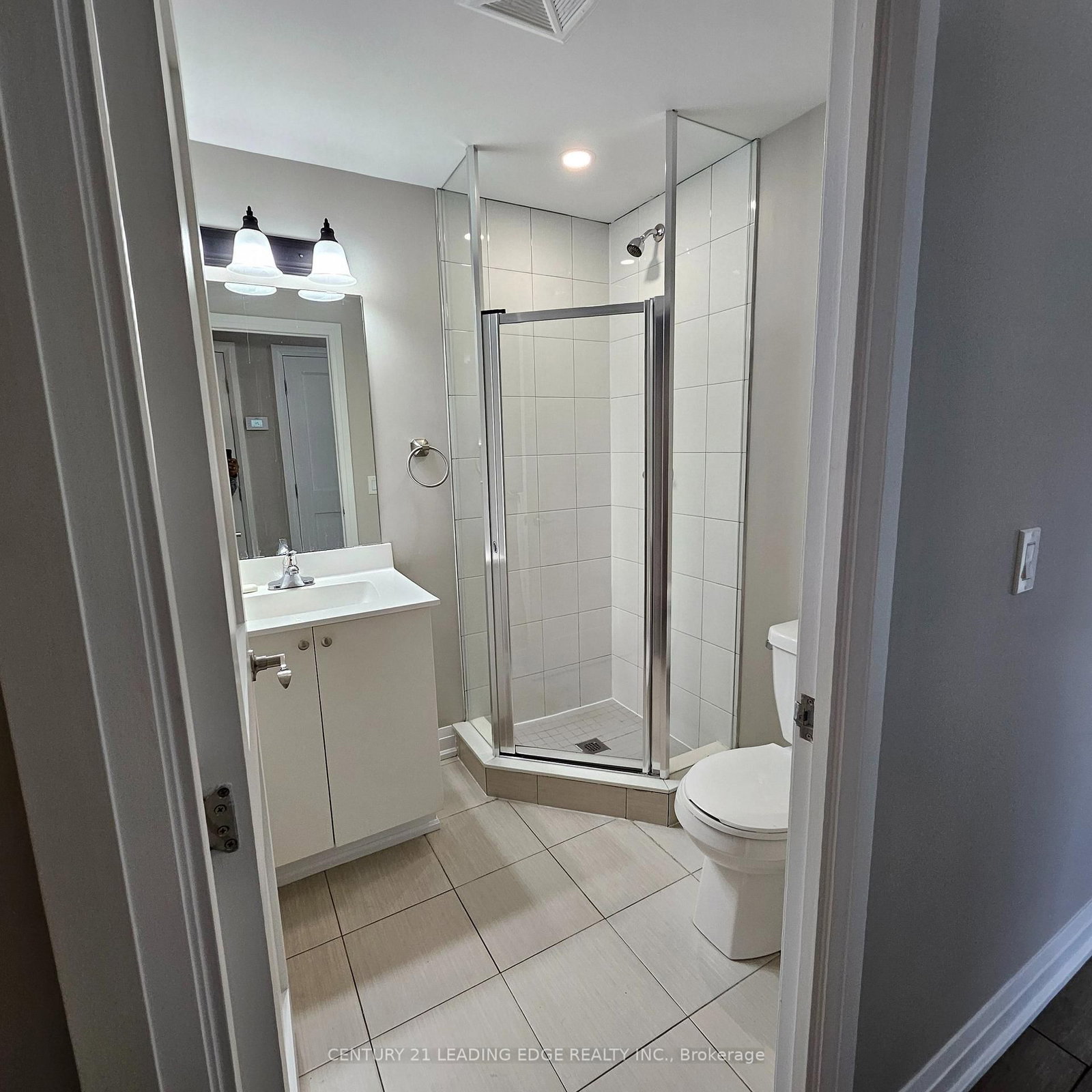 18 COLES Avenue, Unit 603 - Photo 13