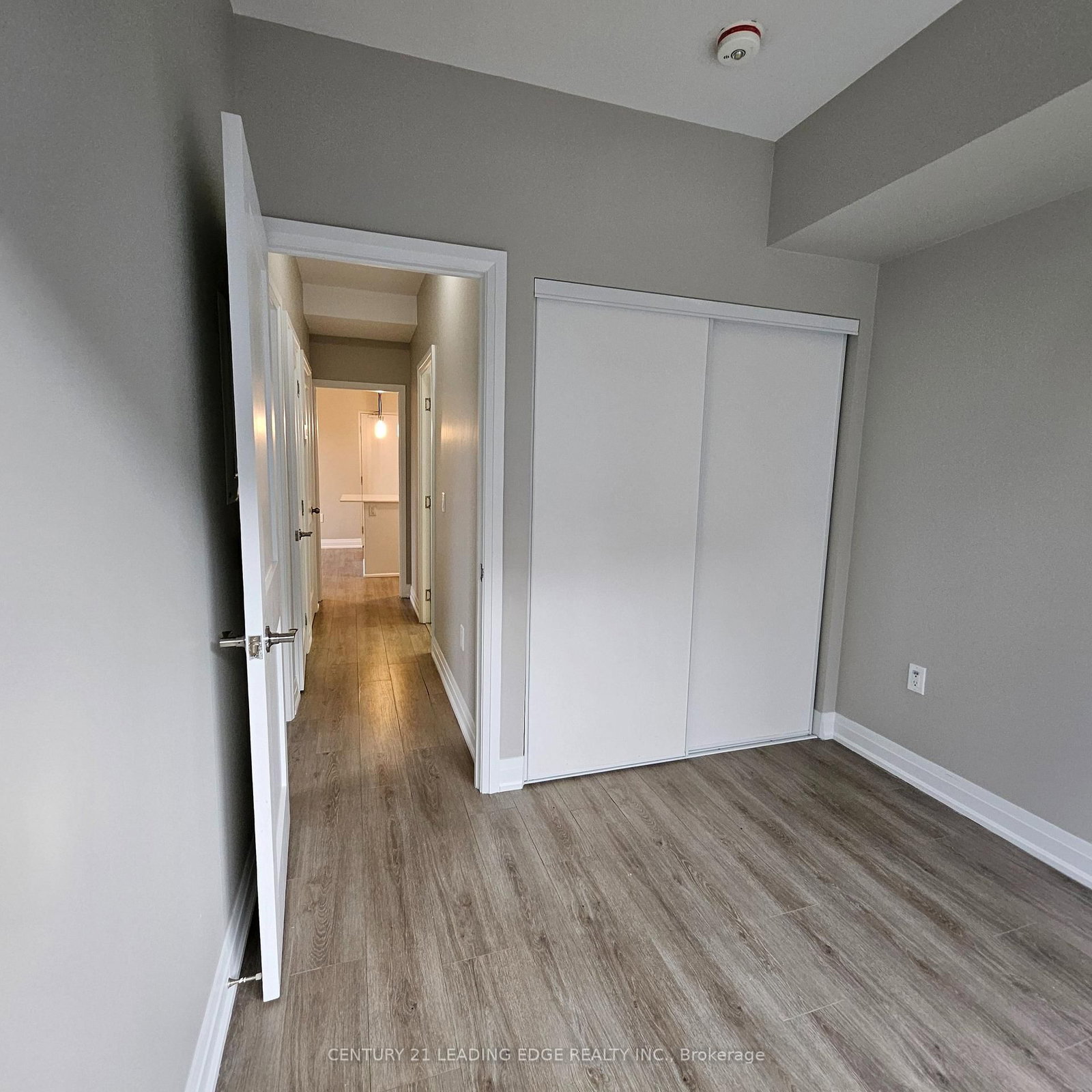 18 COLES Avenue, Unit 603 - Photo 17