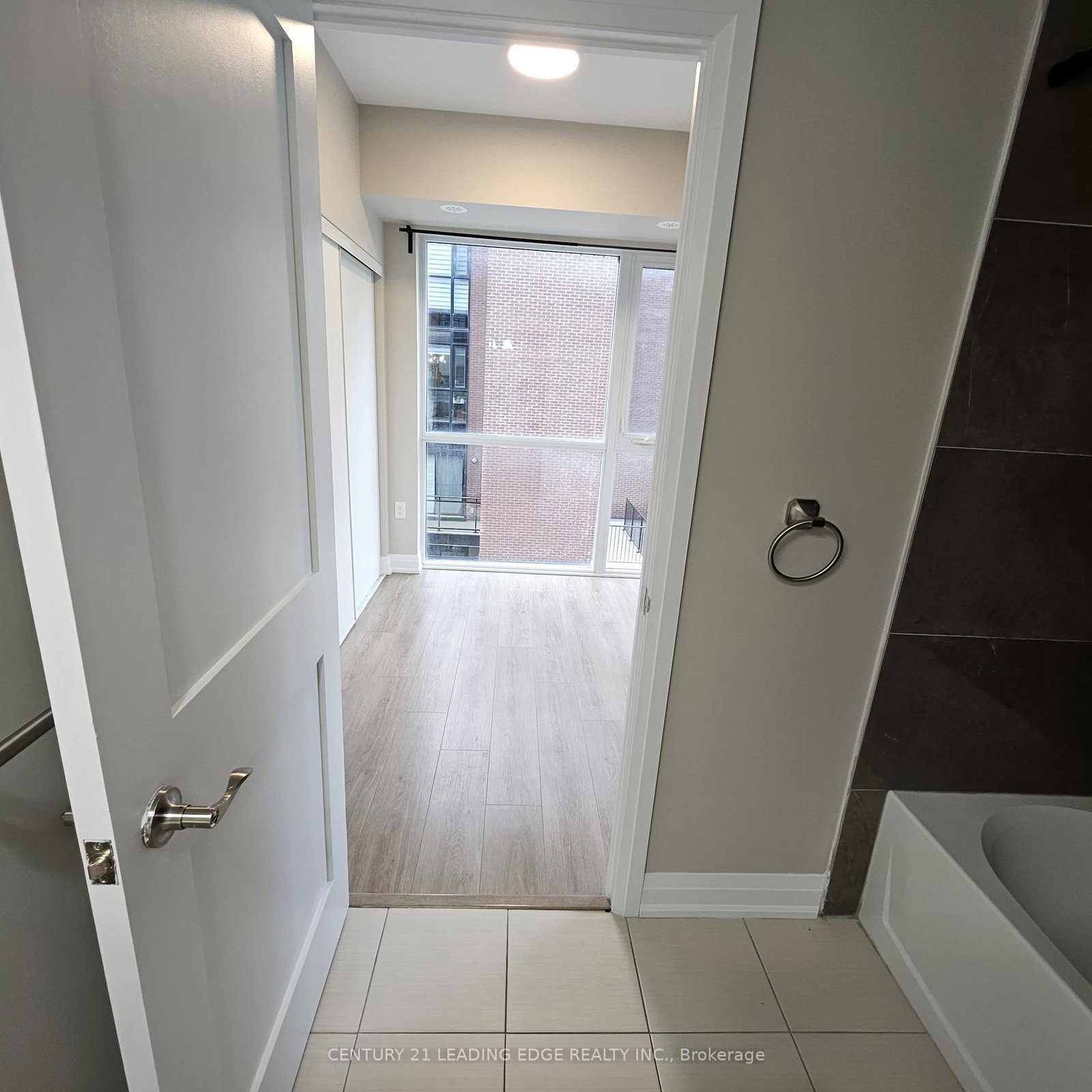 18 COLES Avenue, Unit 603 - Photo 24