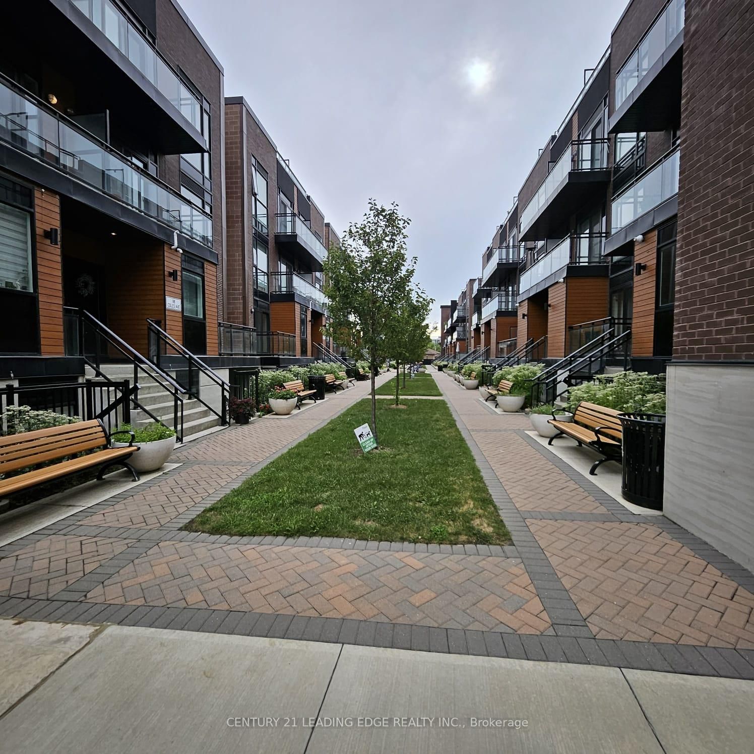 18 COLES Avenue, Unit 603 - Photo 33