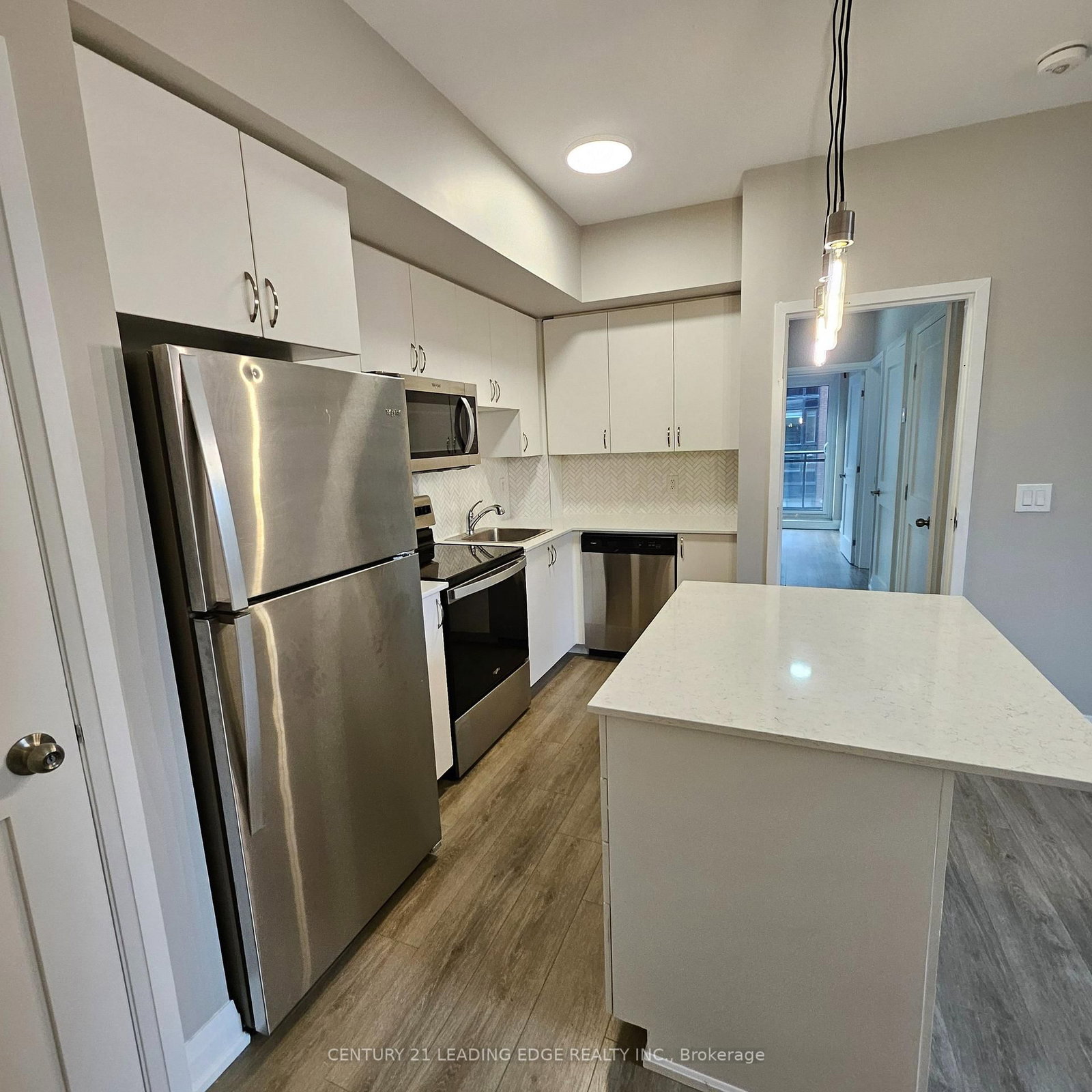 18 COLES Avenue, Unit 603 - Photo 9